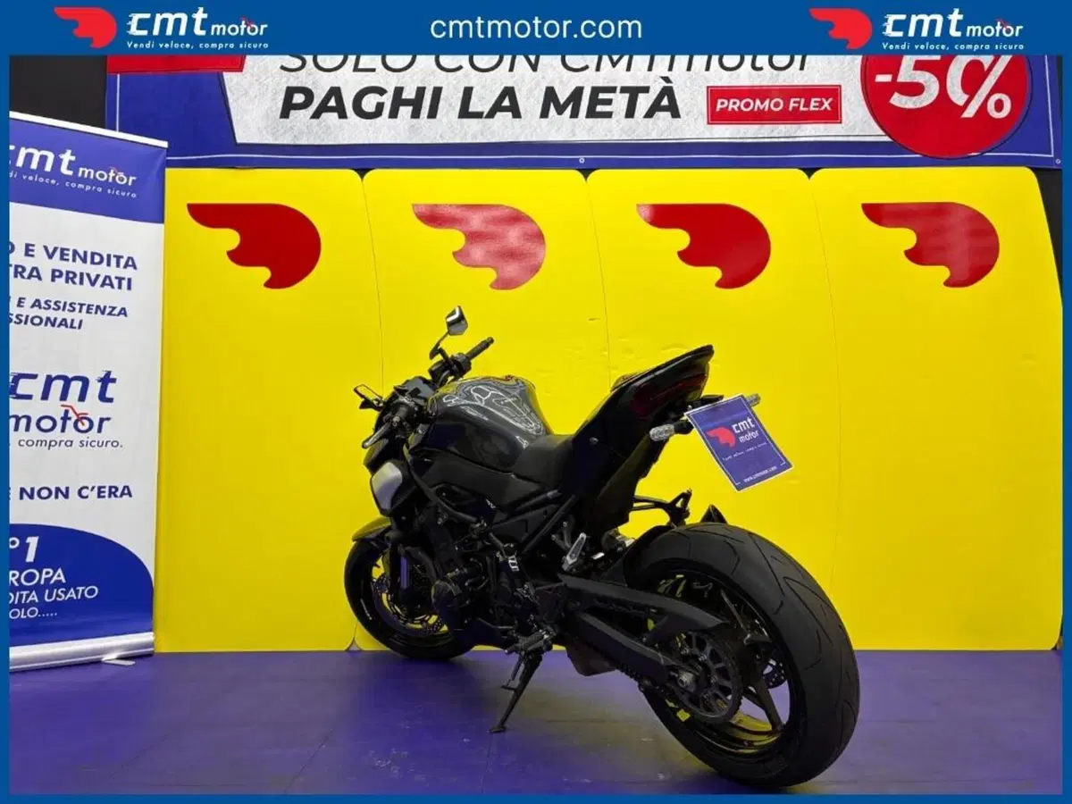 Kawasaki Z 900 (2025 - 27) (6)