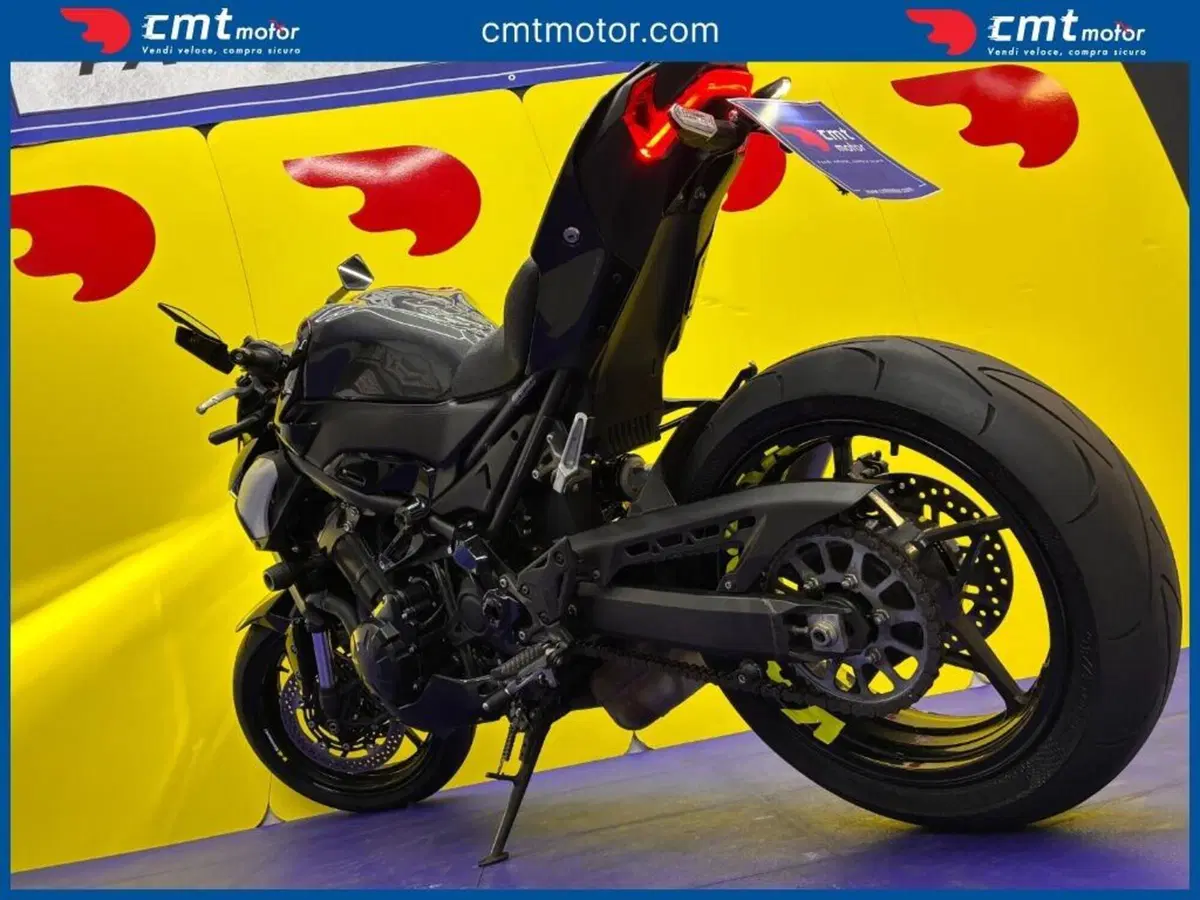Kawasaki Z 900 (2025 - 27) (11)