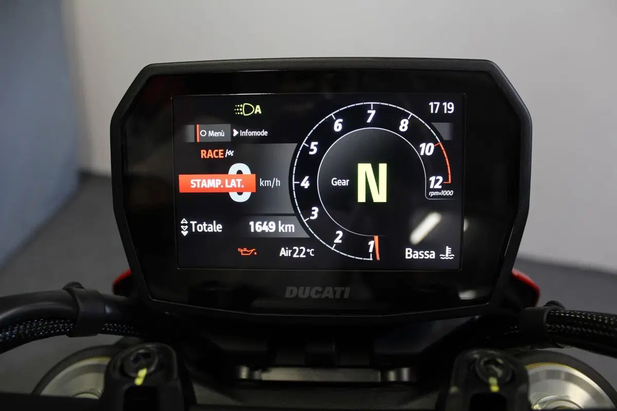 Ducati Hypermotard V2 (2026) (3)