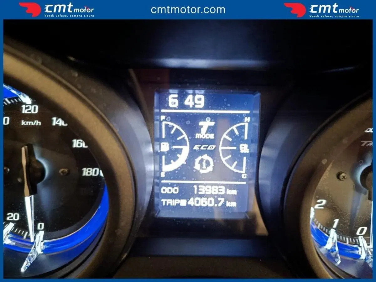Yamaha T-Max 560 (2020 - 21) (5)