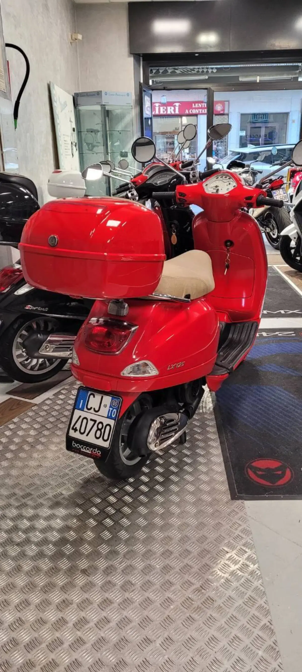 Vespa LX 125 (2005 - 11) (3)