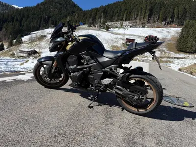 Kawasaki Z 750 R (2011 - 14) usata
