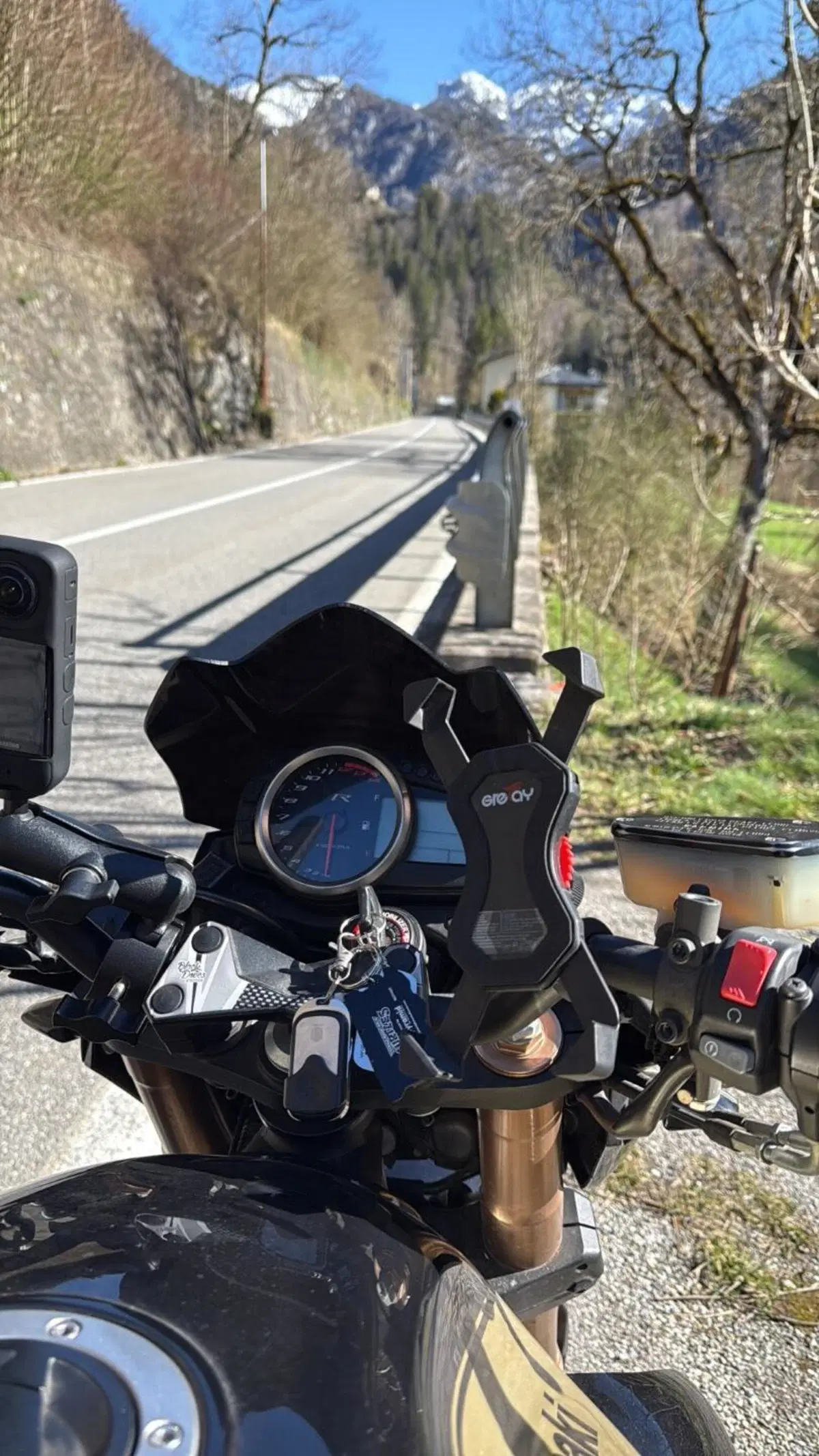Kawasaki Z 750 R (2011 - 14) (4)