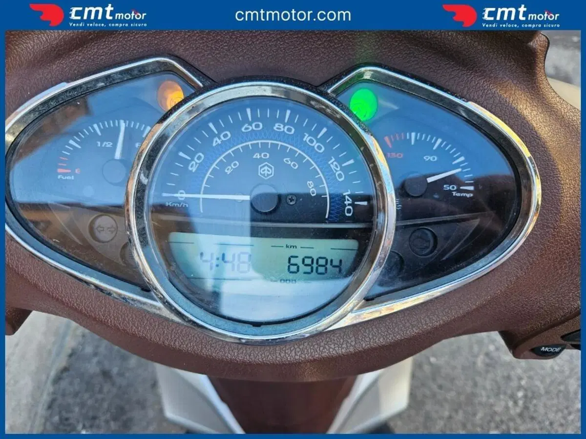 Piaggio Medley 150 ABS (2016 - 19) (5)