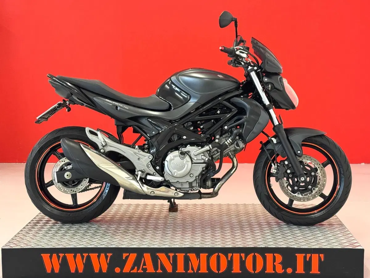 Suzuki Gladius 650 SFV (2009 - 15)