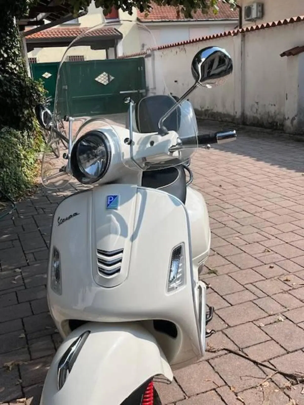 Vespa GTS 300 Super Sport (2017 - 19) (5)