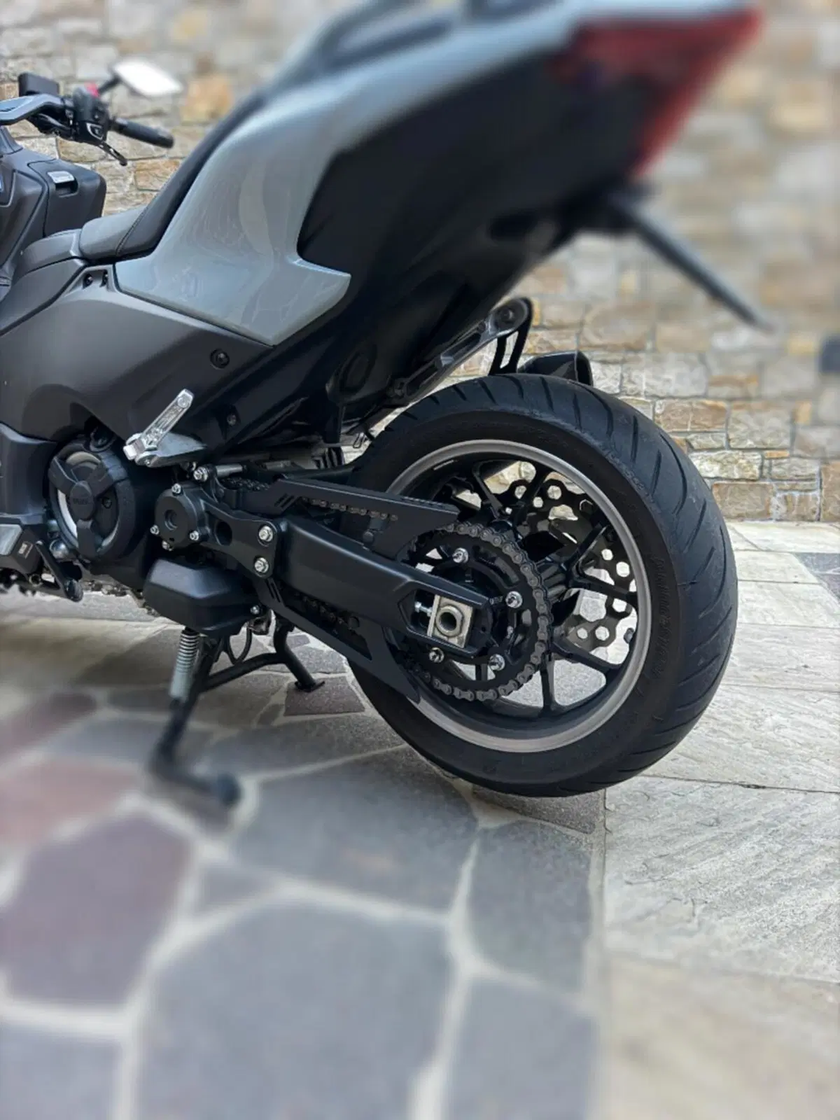 Yamaha T-Max 560 Tech Max (2025 - 26) (5)