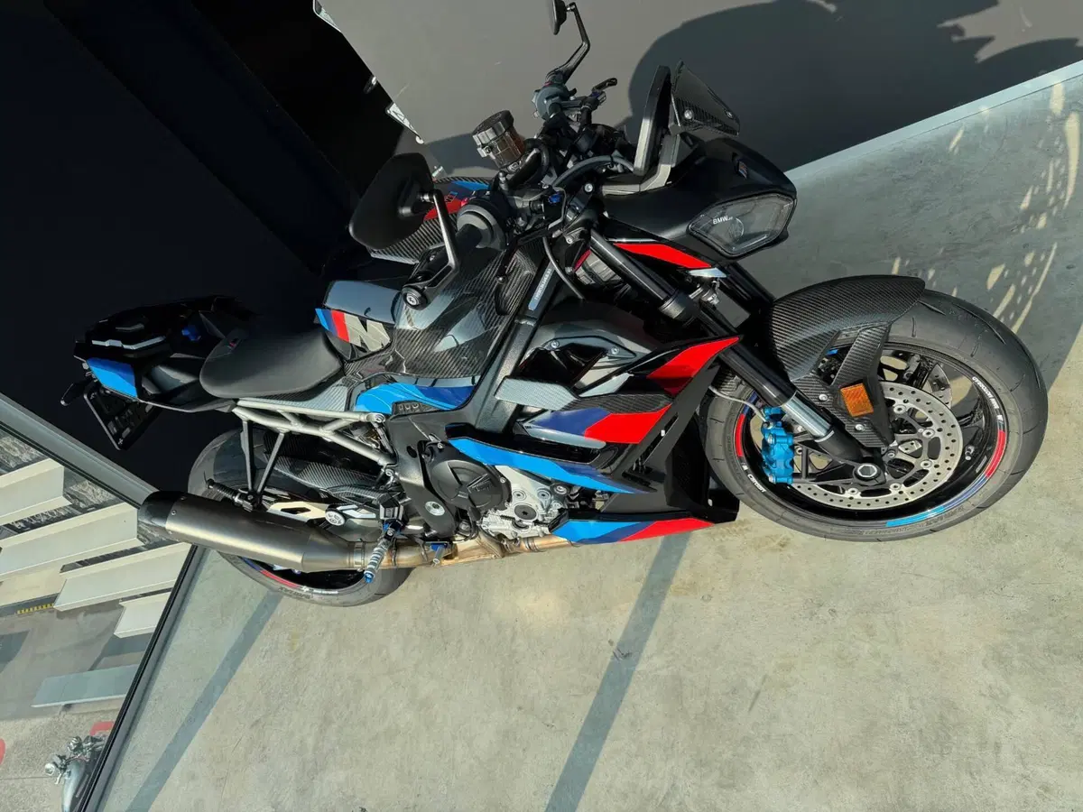Bmw M 1000 R (2025 - 27)