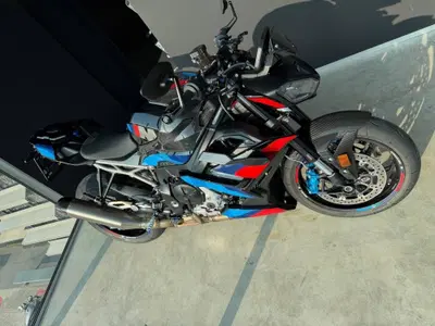 Bmw M 1000 R (2025 - 27) usata