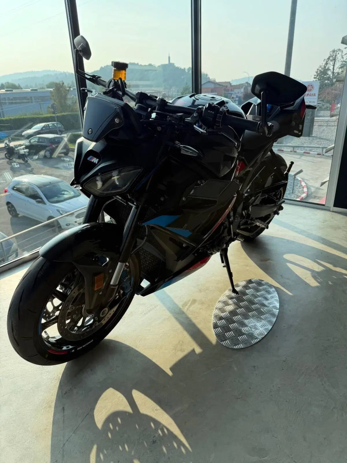 Bmw M 1000 R (2025 - 27) (2)