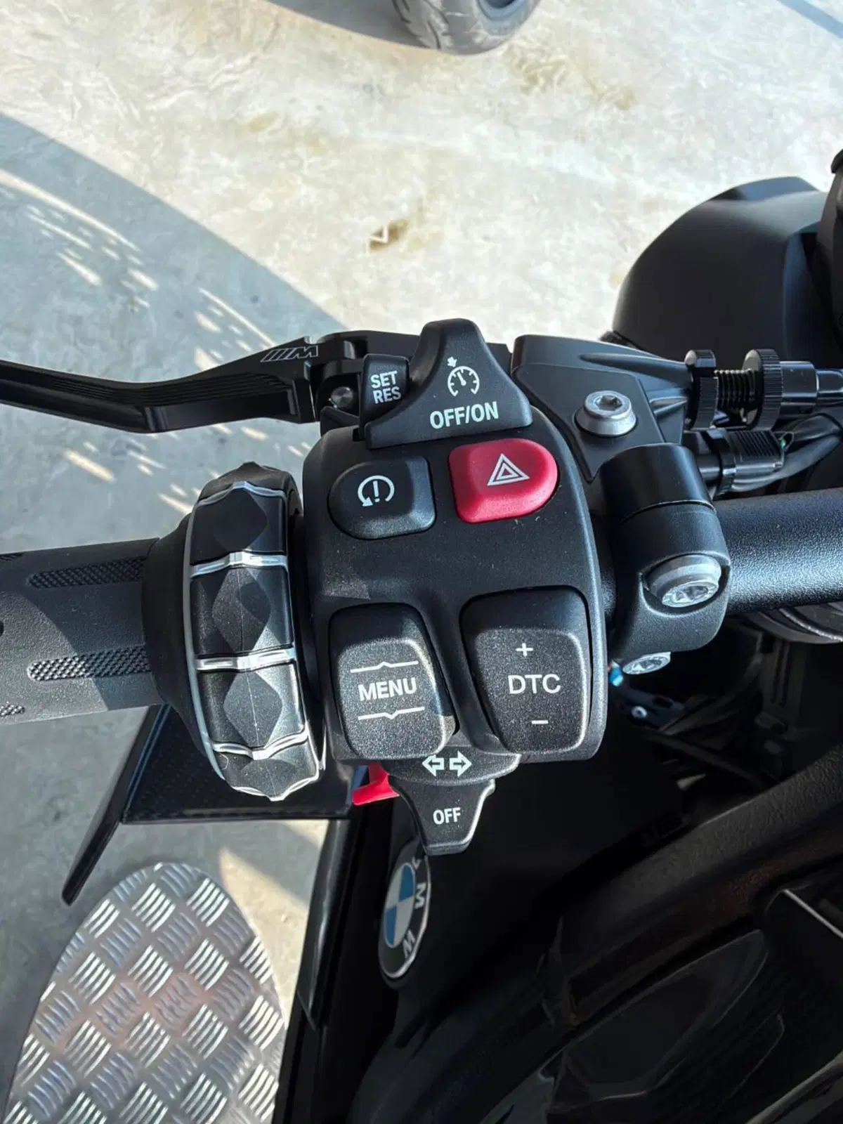 Bmw M 1000 R (2025 - 27) (4)