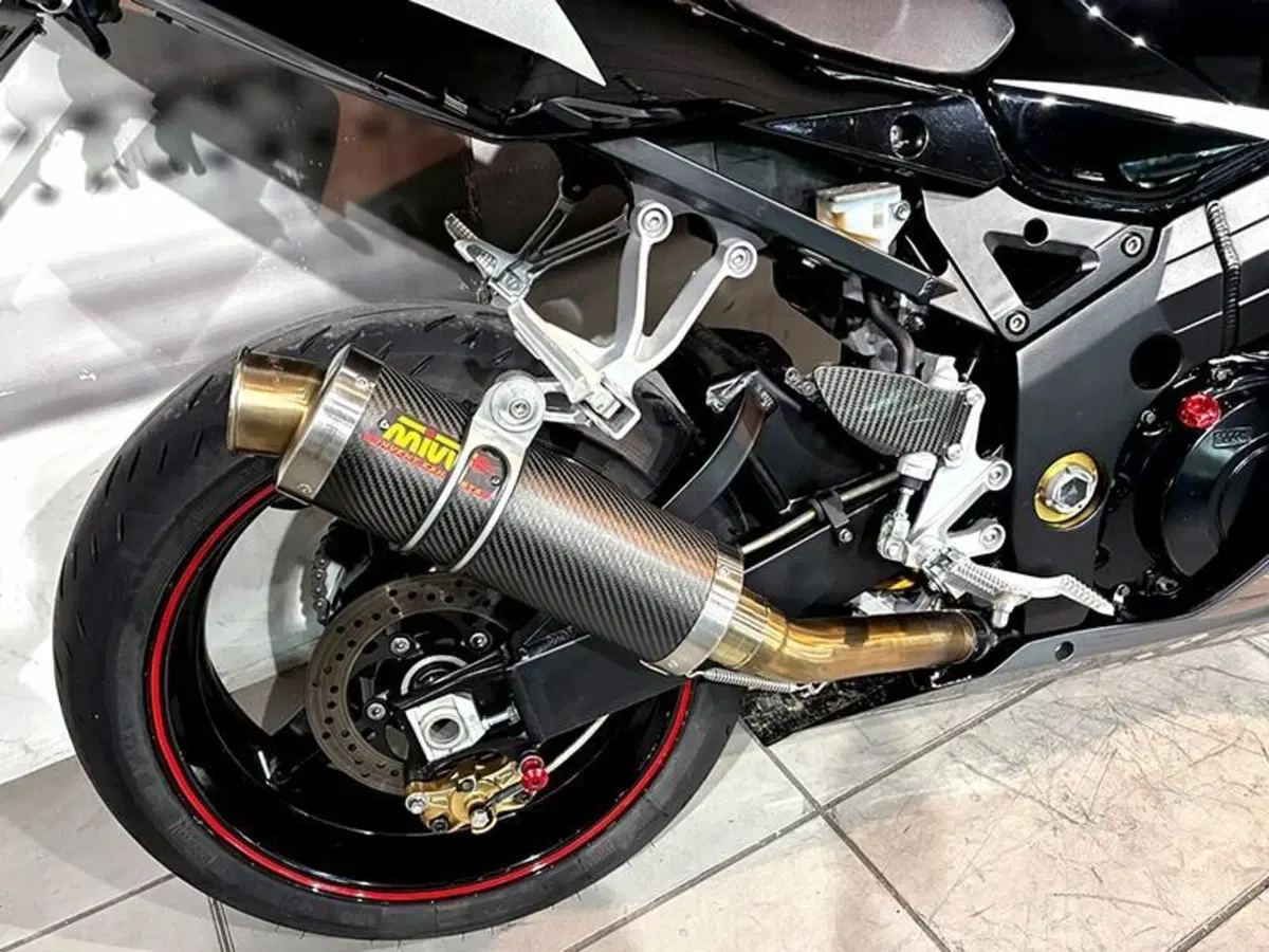 Suzuki GSX-R1000 (2005 - 06) (9)