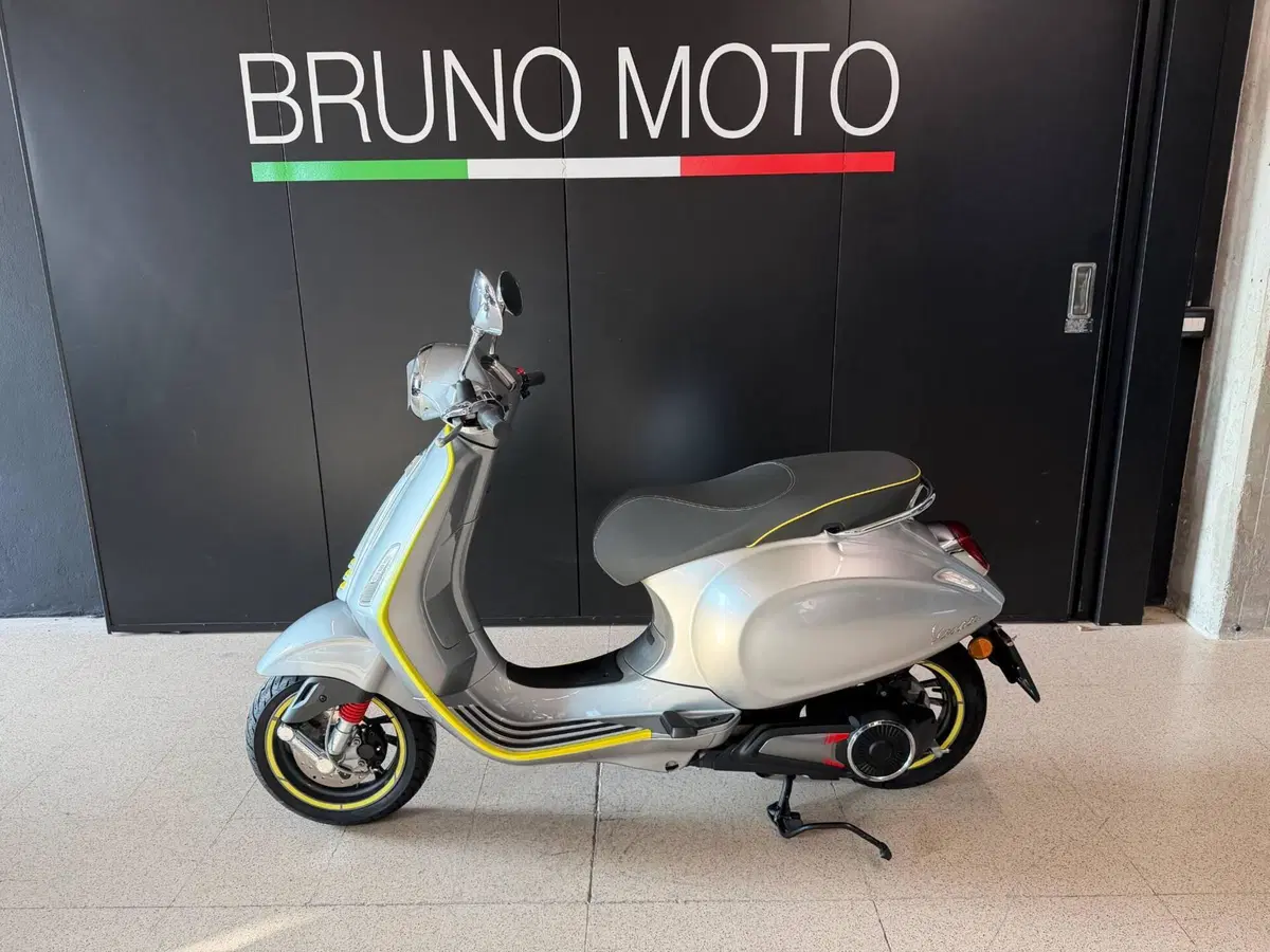 Vespa Vespa Elettrica (2018 - 19) (2)