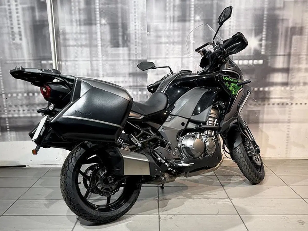 Kawasaki Versys 1000 SE Tourer (2022 - 24) (2)