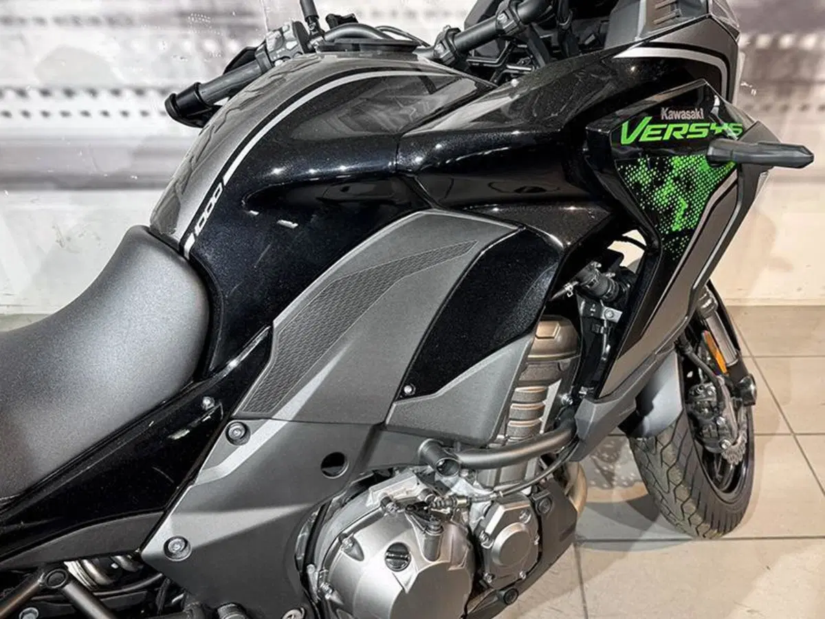 Kawasaki Versys 1000 SE Tourer (2022 - 24) (6)
