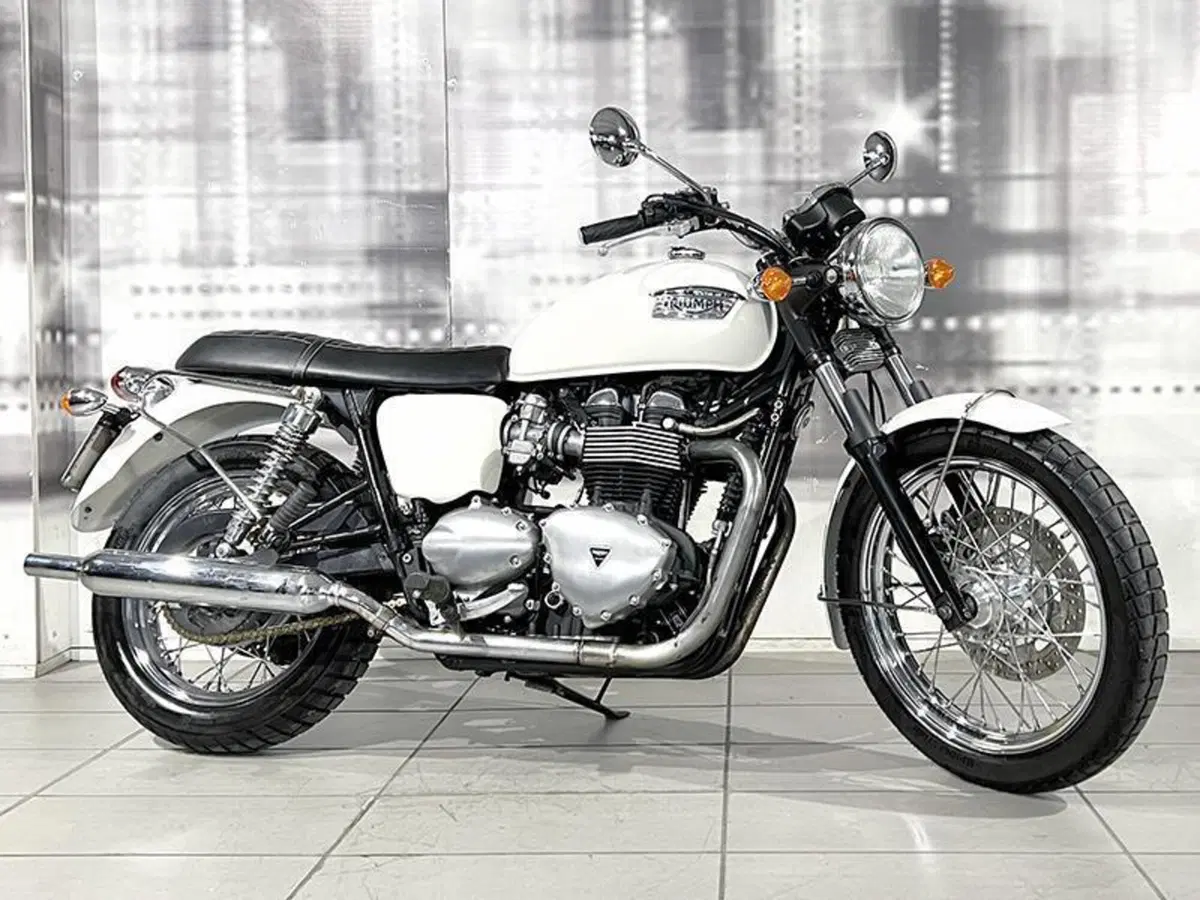 Triumph Bonneville (2007 - 16)