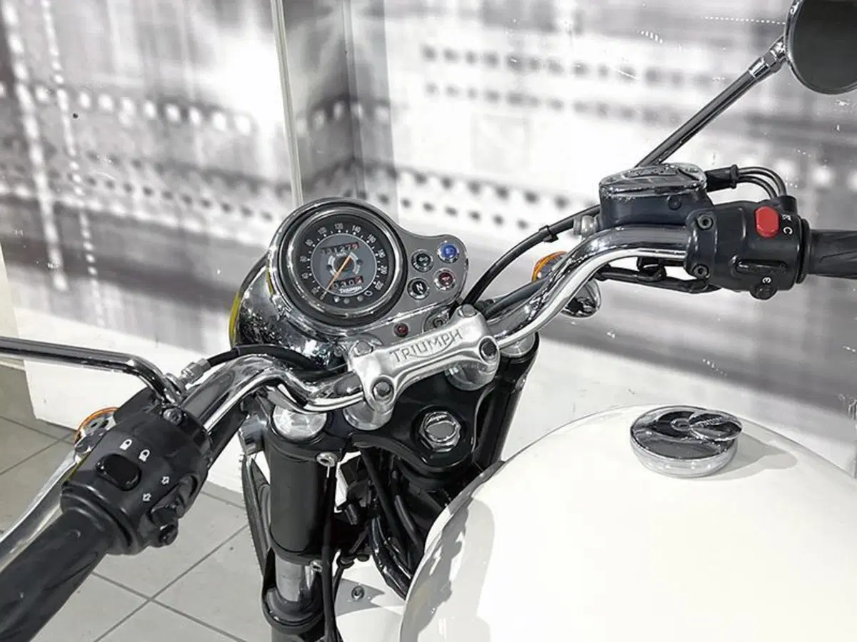 Triumph Bonneville (2007 - 16) (6)