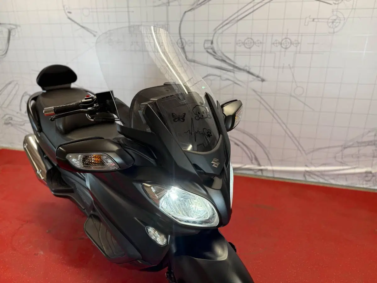 Suzuki Burgman AN 650 Executive (2017 - 20) (10)