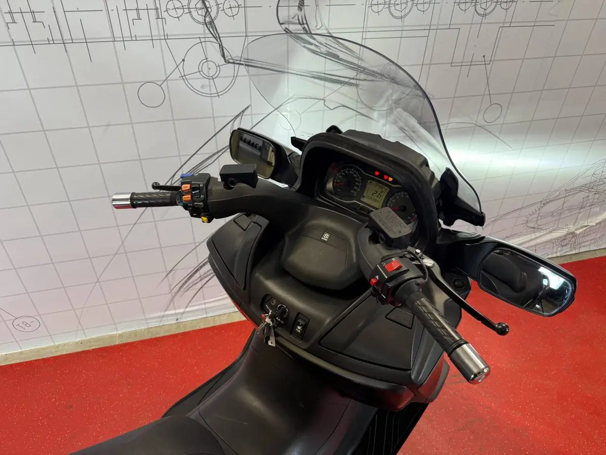 Suzuki Burgman AN 650 Executive (2017 - 20) (8)