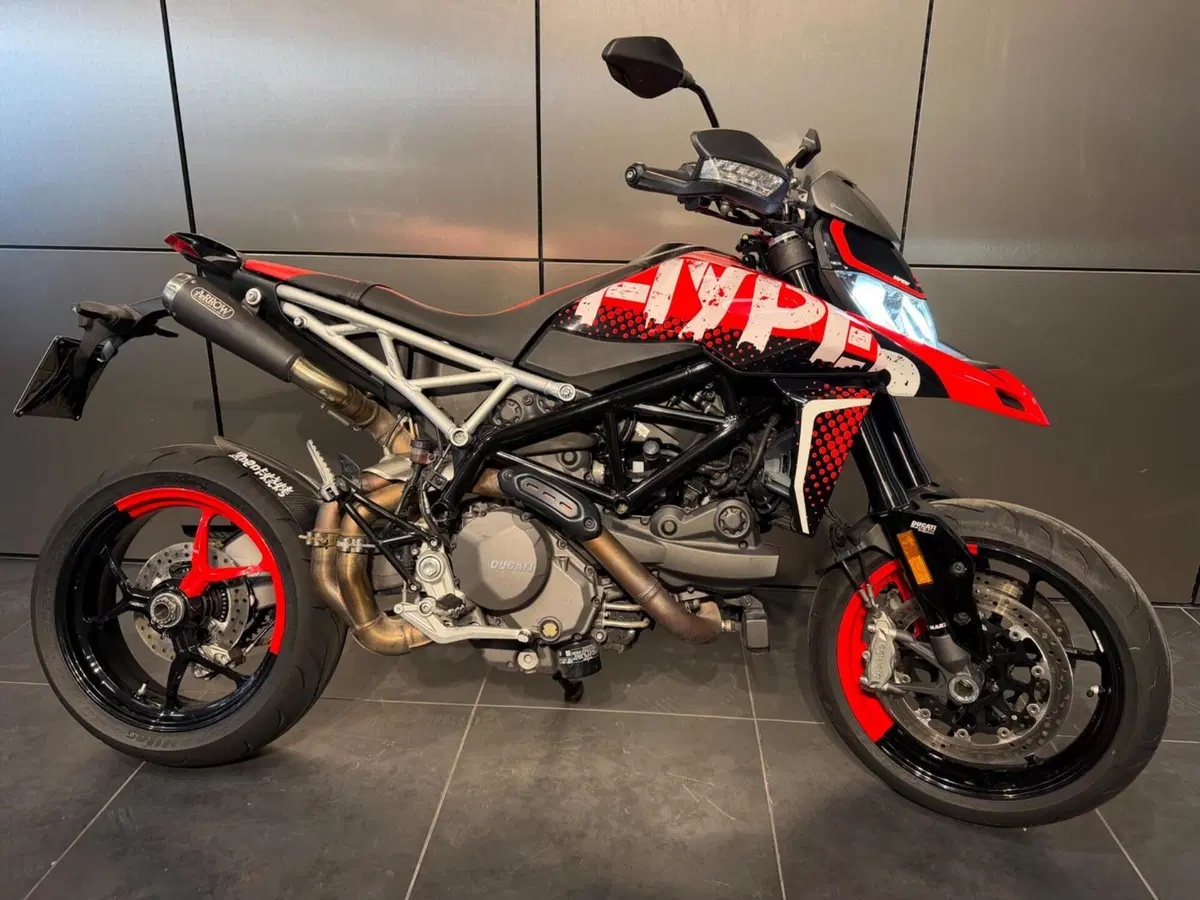 Ducati Hypermotard 950 RVE (2022 - 25) (3)