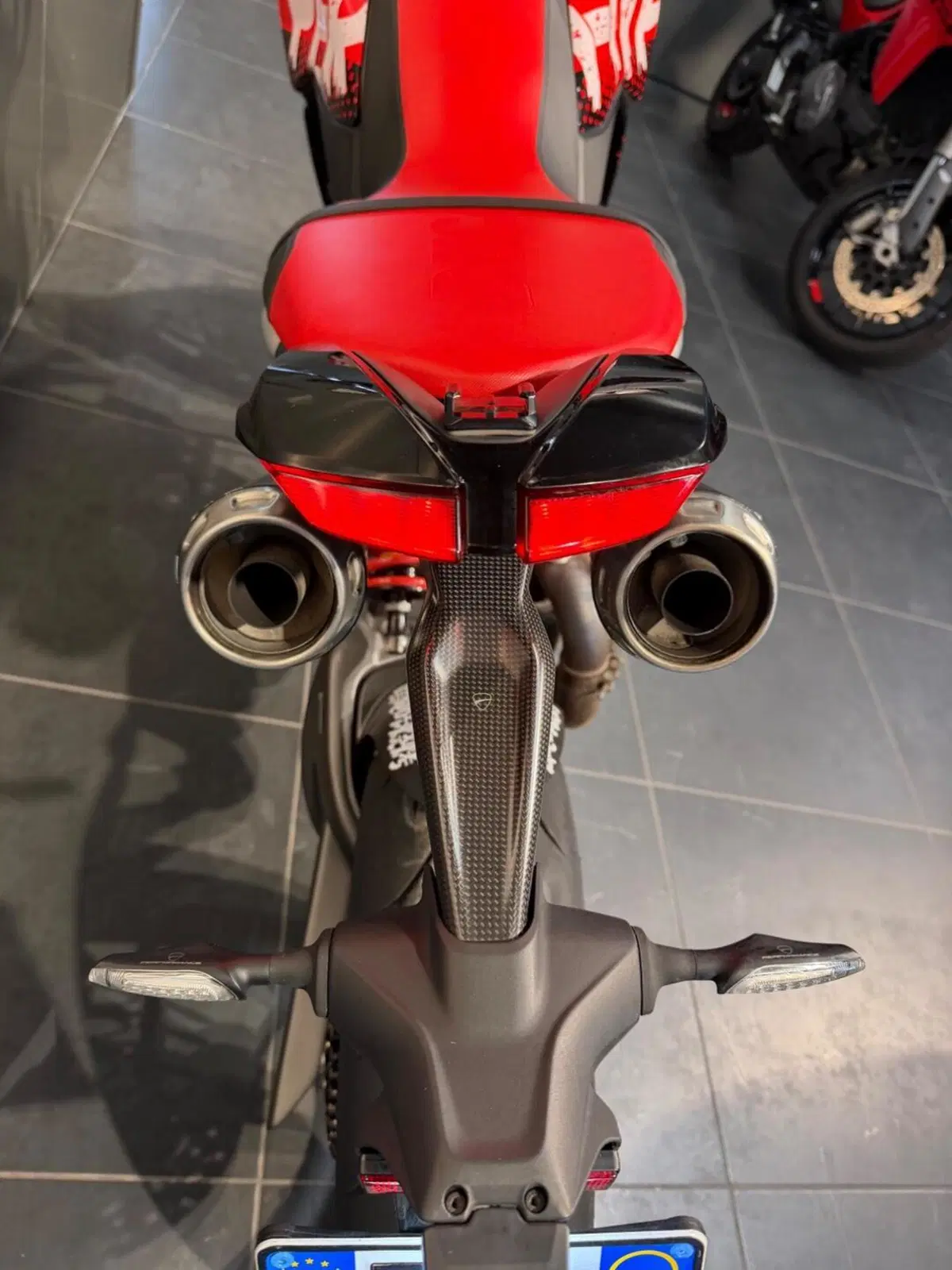 Ducati Hypermotard 950 RVE (2022 - 25) (18)