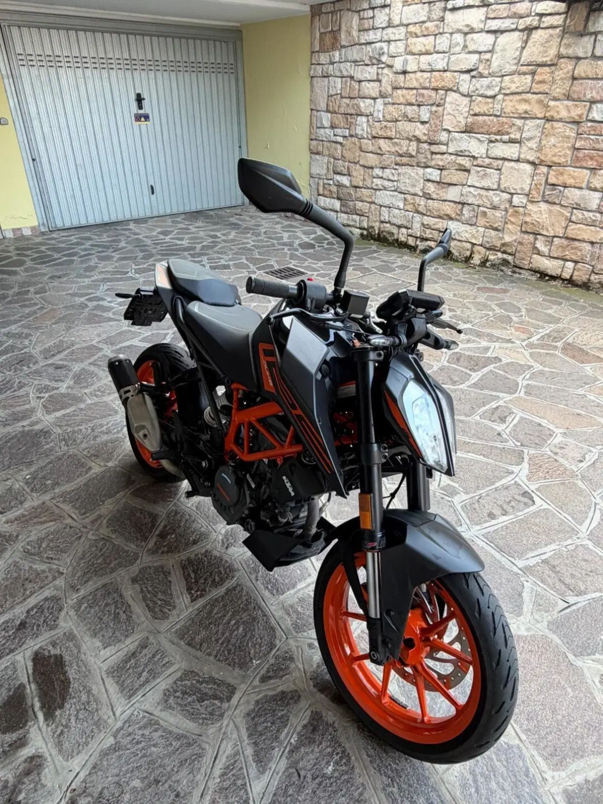 KTM 125 Duke (2021 - 23) (2)