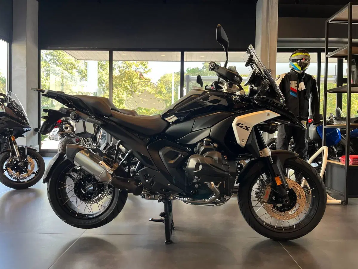 Bmw R 1300 GS Triple Black (2023 - 26) (2)