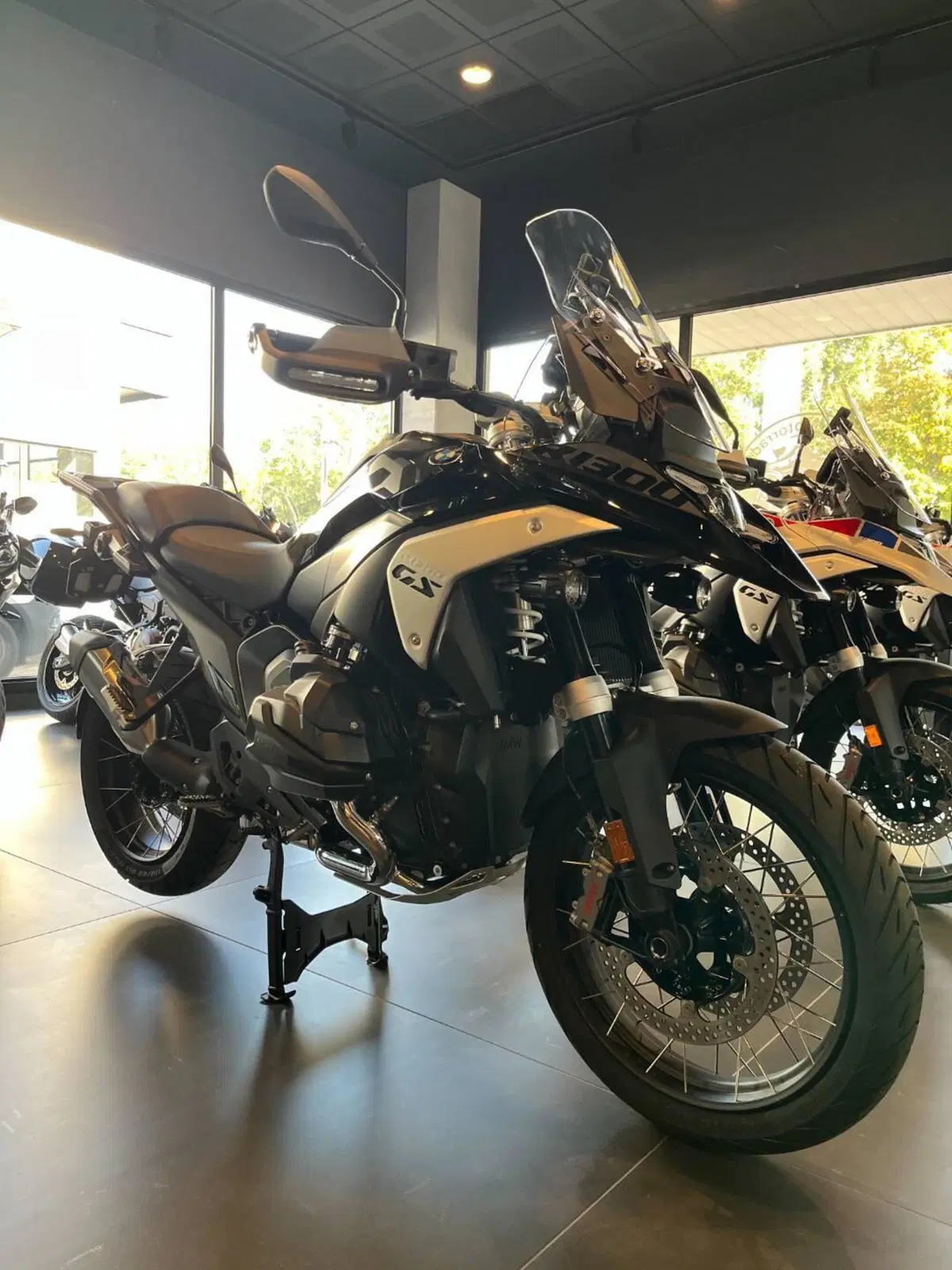 Bmw R 1300 GS Triple Black (2023 - 26) (3)