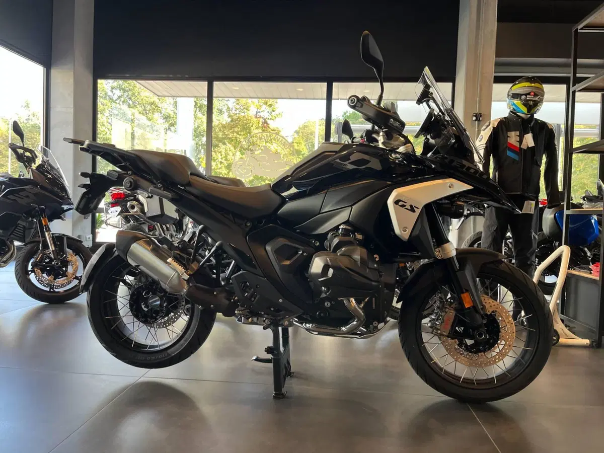 Bmw R 1300 GS Triple Black (2023 - 26) (4)