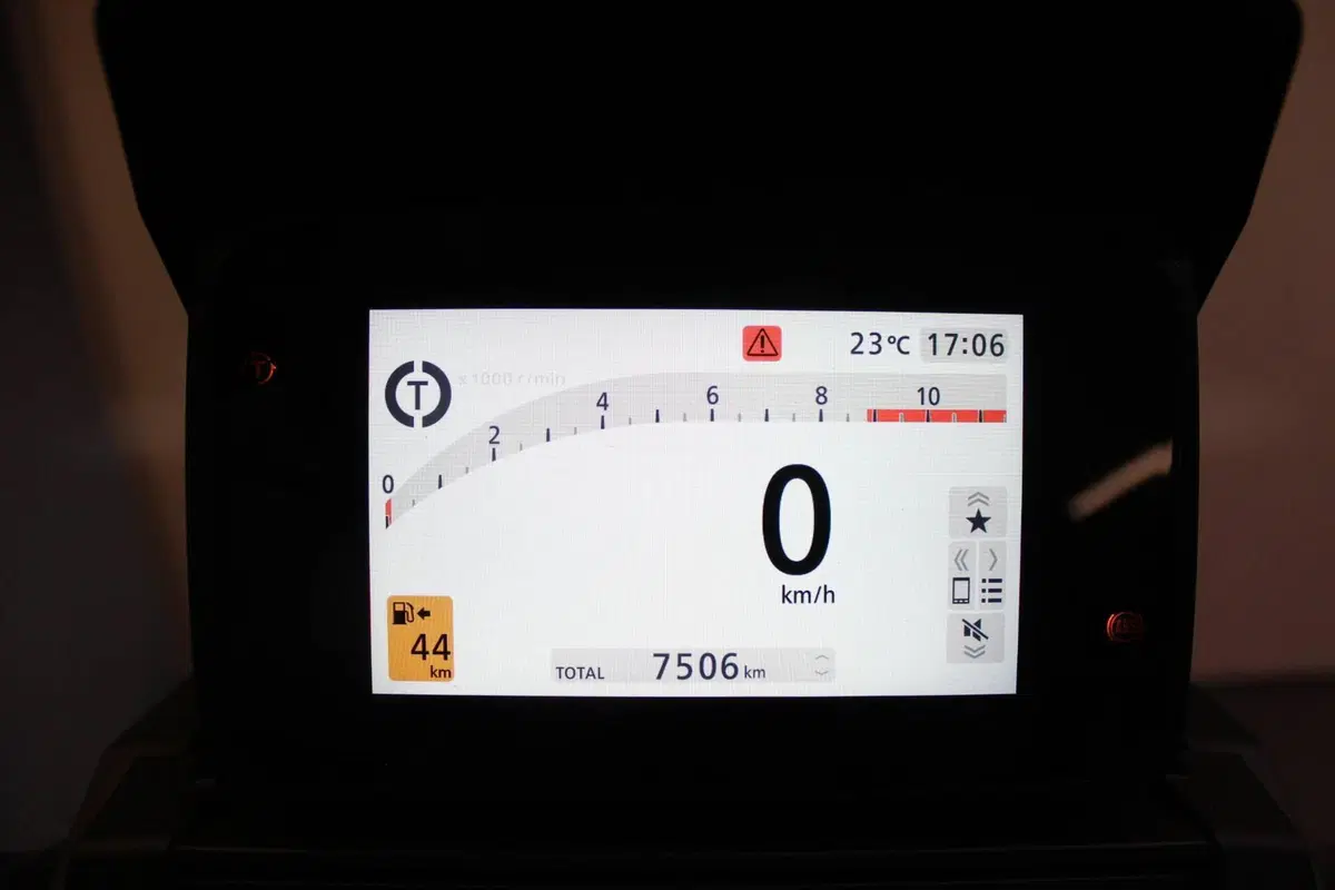 Honda ADV 350 (2025 - 26) (12)