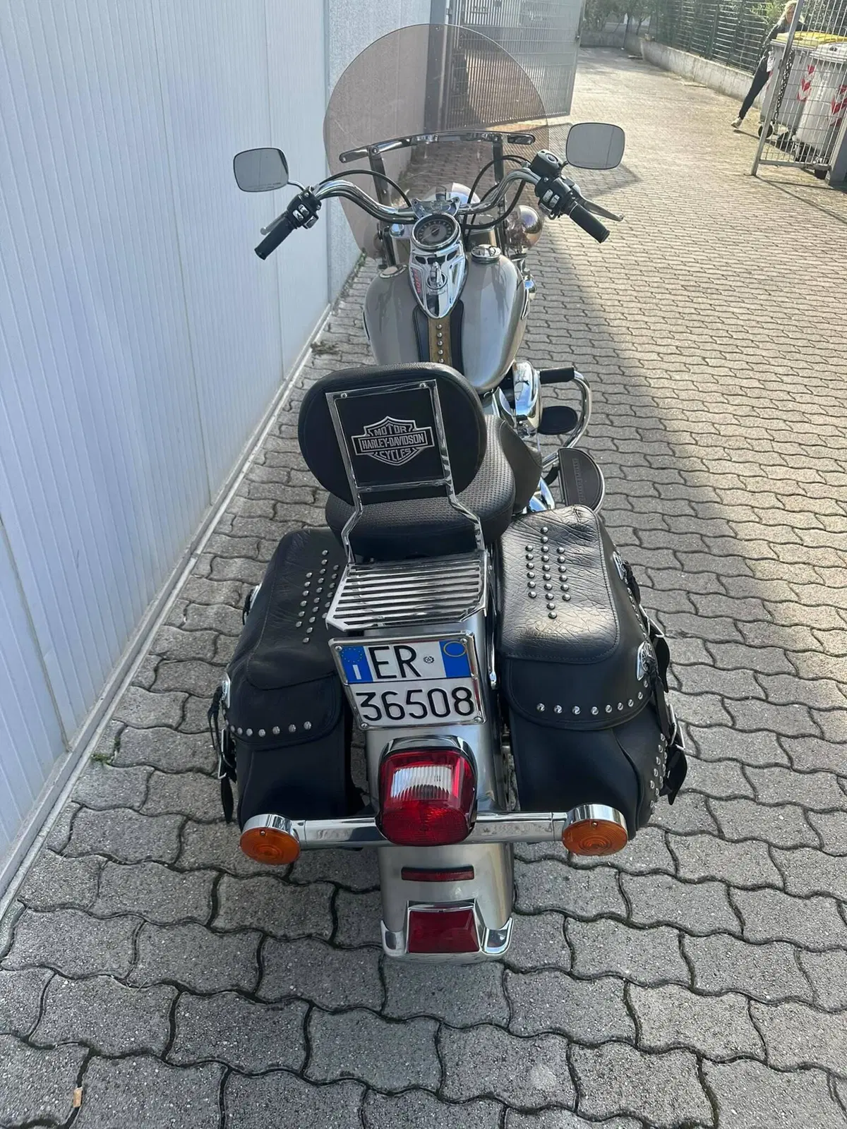 Harley-Davidson 1584 Heritage Classic (2008 - 10) - FLSTC (4)