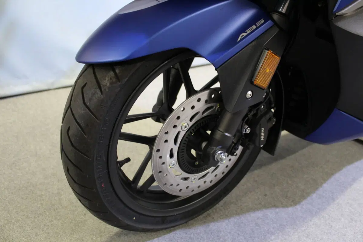 Honda Forza 350 Deluxe (2022 - 24) (15)