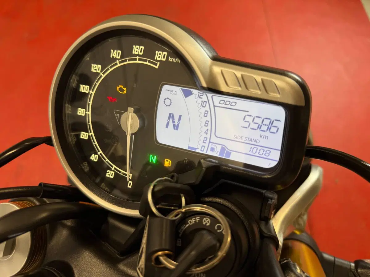Triumph Speed 400 (2024 - 26) (7)