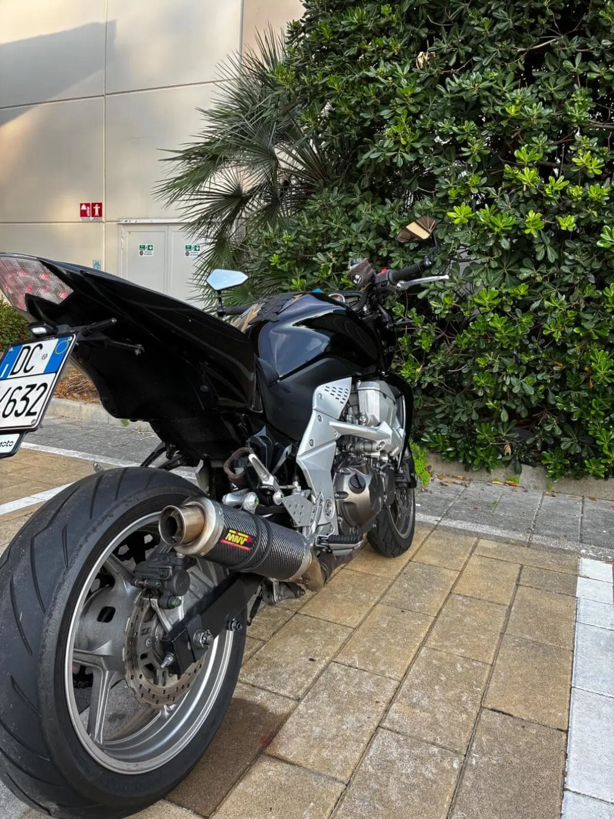 Kawasaki Z 750 (2007 - 14) (6)