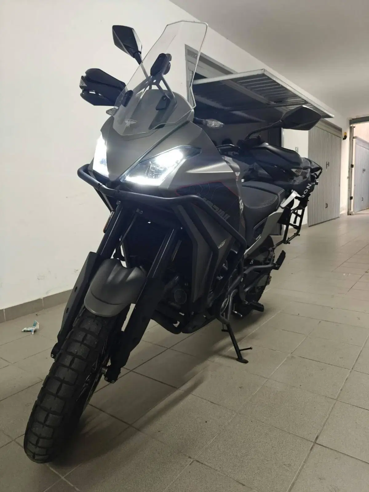 Moto Morini X-Cape 650 (2021 - 26) (7)