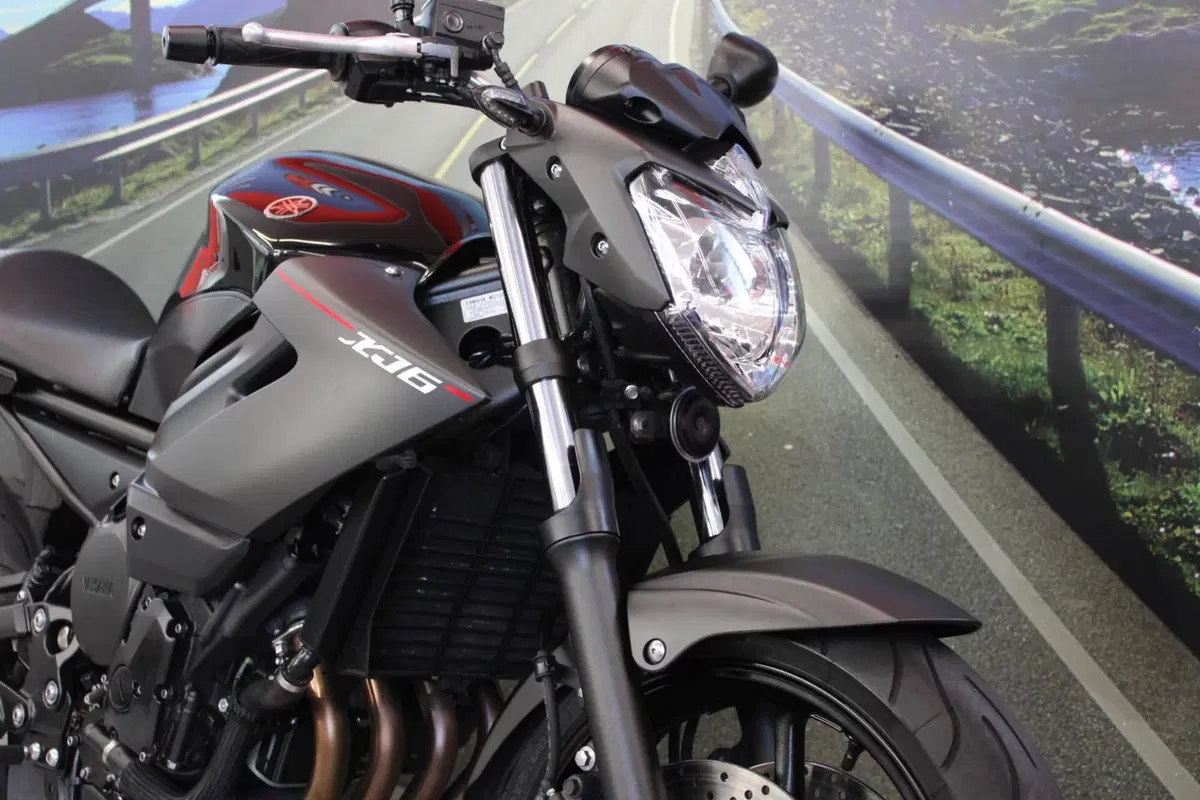Yamaha XJ6 SP ABS (2013) (12)