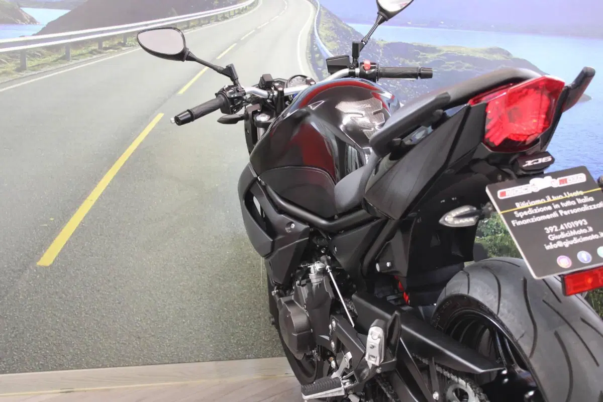 Yamaha XJ6 SP ABS (2013) (17)