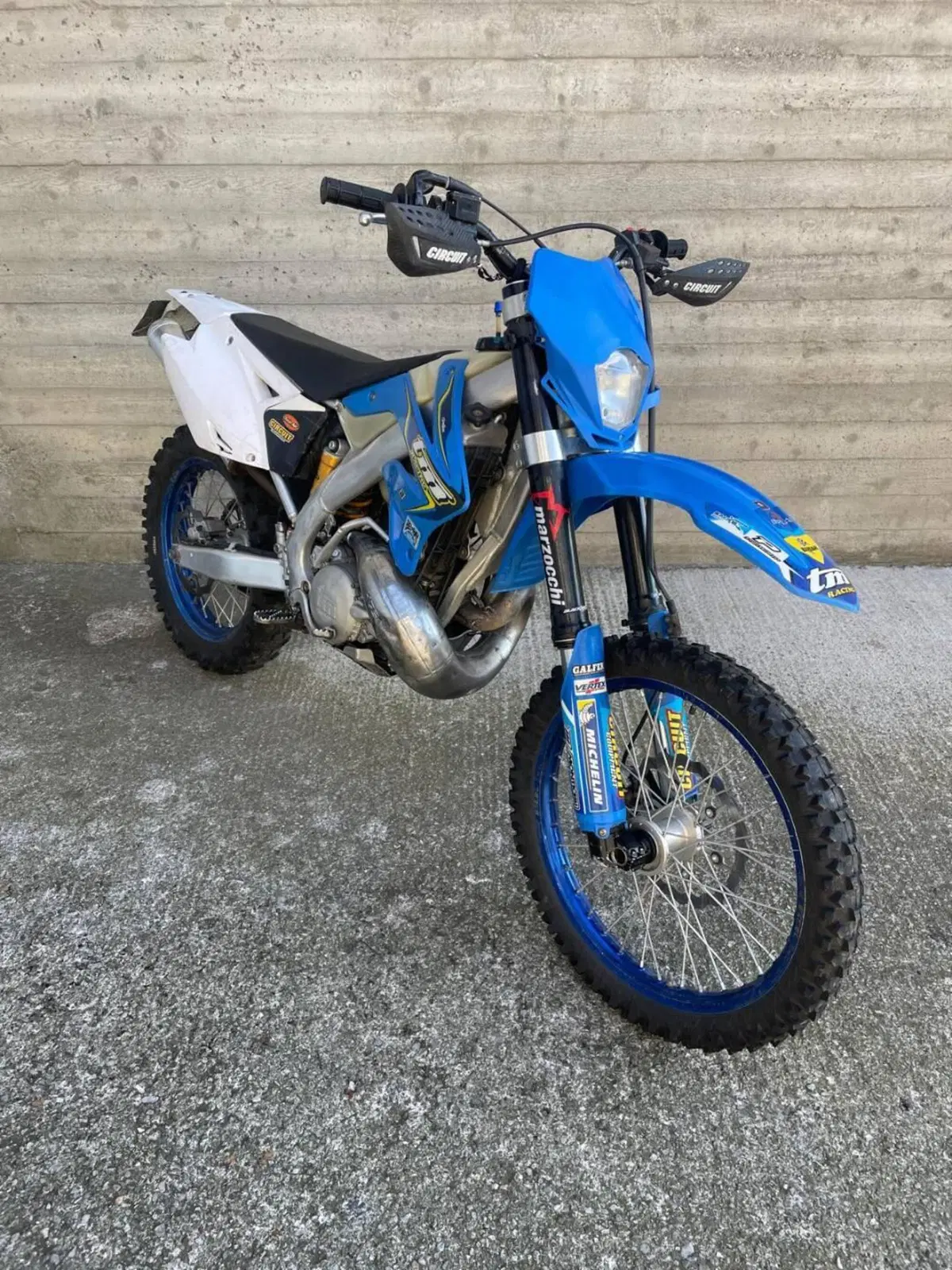 Tm Moto EN 300 (2012) (2)