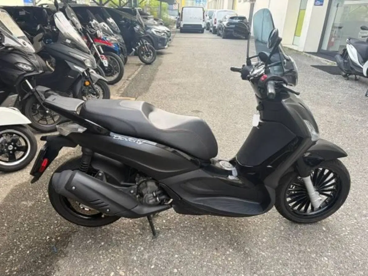 Piaggio Beverly 300 S i.e. ABS-ASR (2016 - 20) (3)