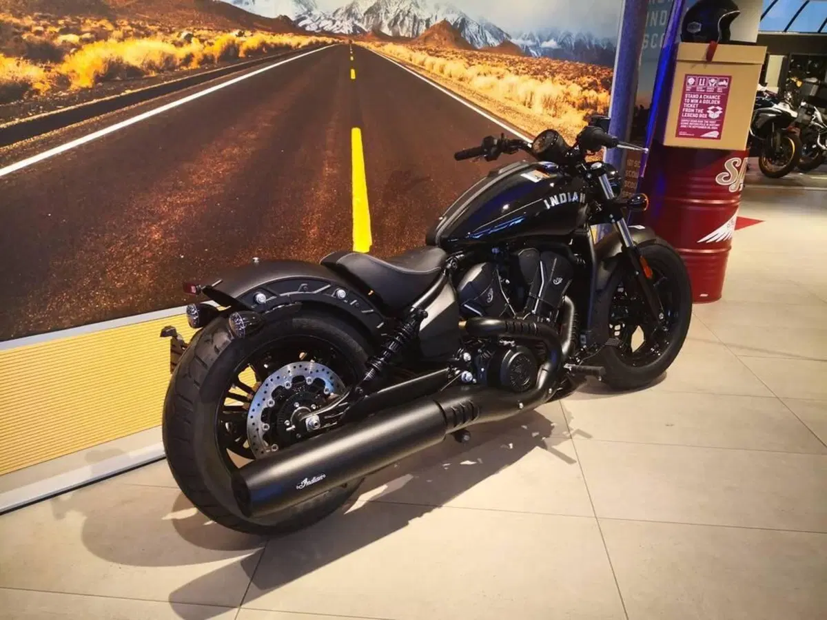 Indian Scout Sixty 999 Bobber (2025 - 26) (6)