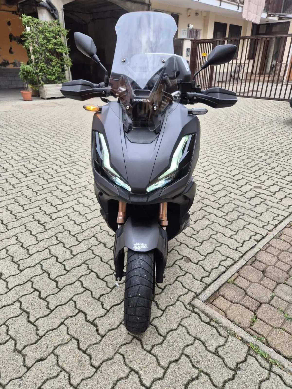 Honda ADV 350 (2022 - 24) (4)