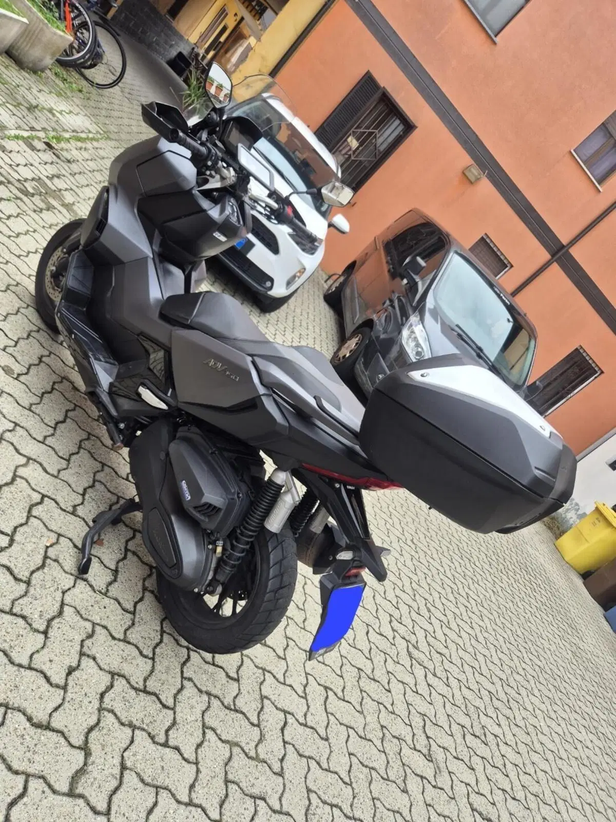 Honda ADV 350 (2022 - 24) (6)