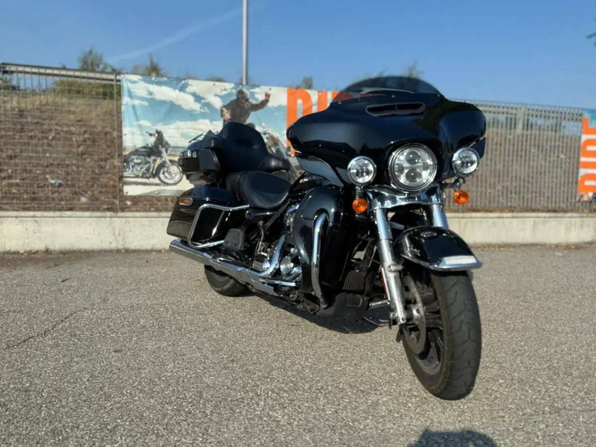 Harley-Davidson 107 Electra Glide Ultra Limited (2017 - 18) - FLHTK (6)