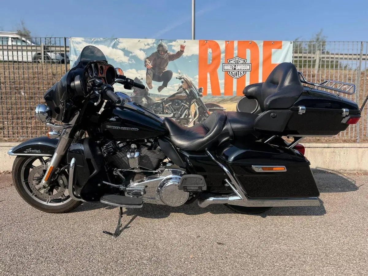 Harley-Davidson 107 Electra Glide Ultra Limited (2017 - 18) - FLHTK (7)