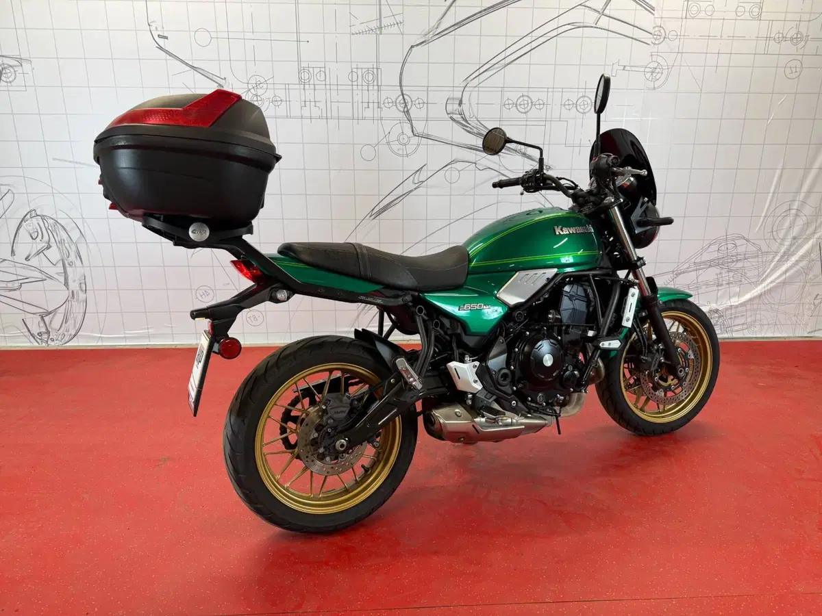 Kawasaki Z 650 RS (2022 - 24) (3)