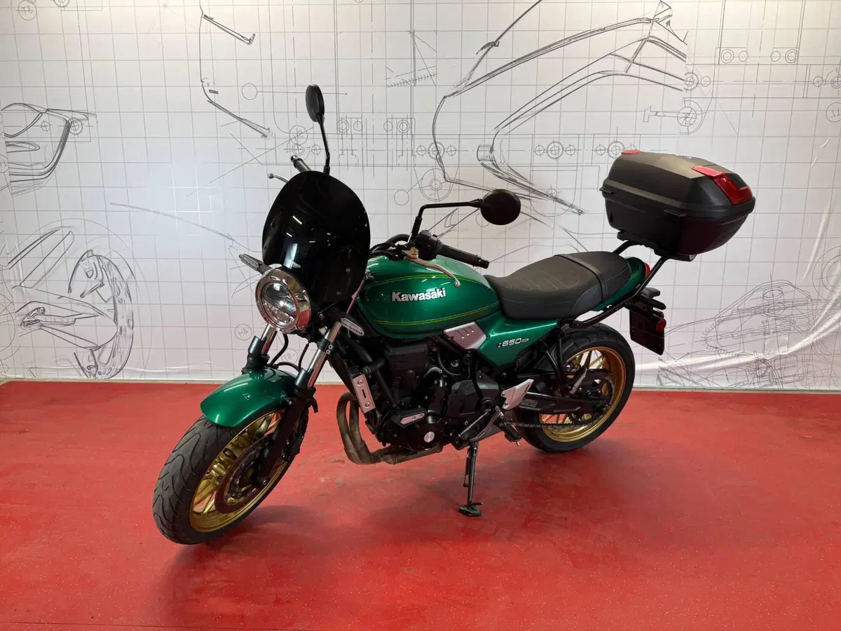 Kawasaki Z 650 RS (2022 - 24) (5)