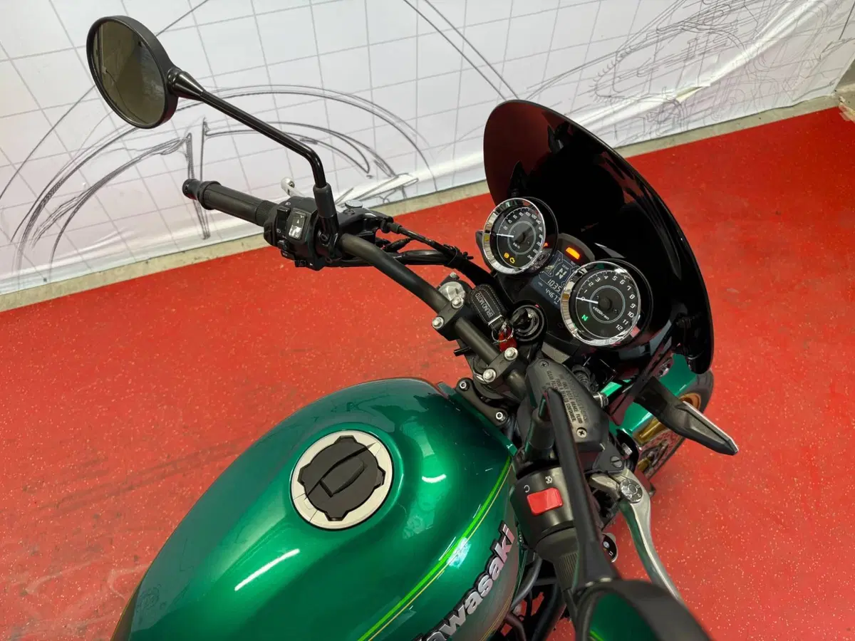 Kawasaki Z 650 RS (2022 - 24) (8)