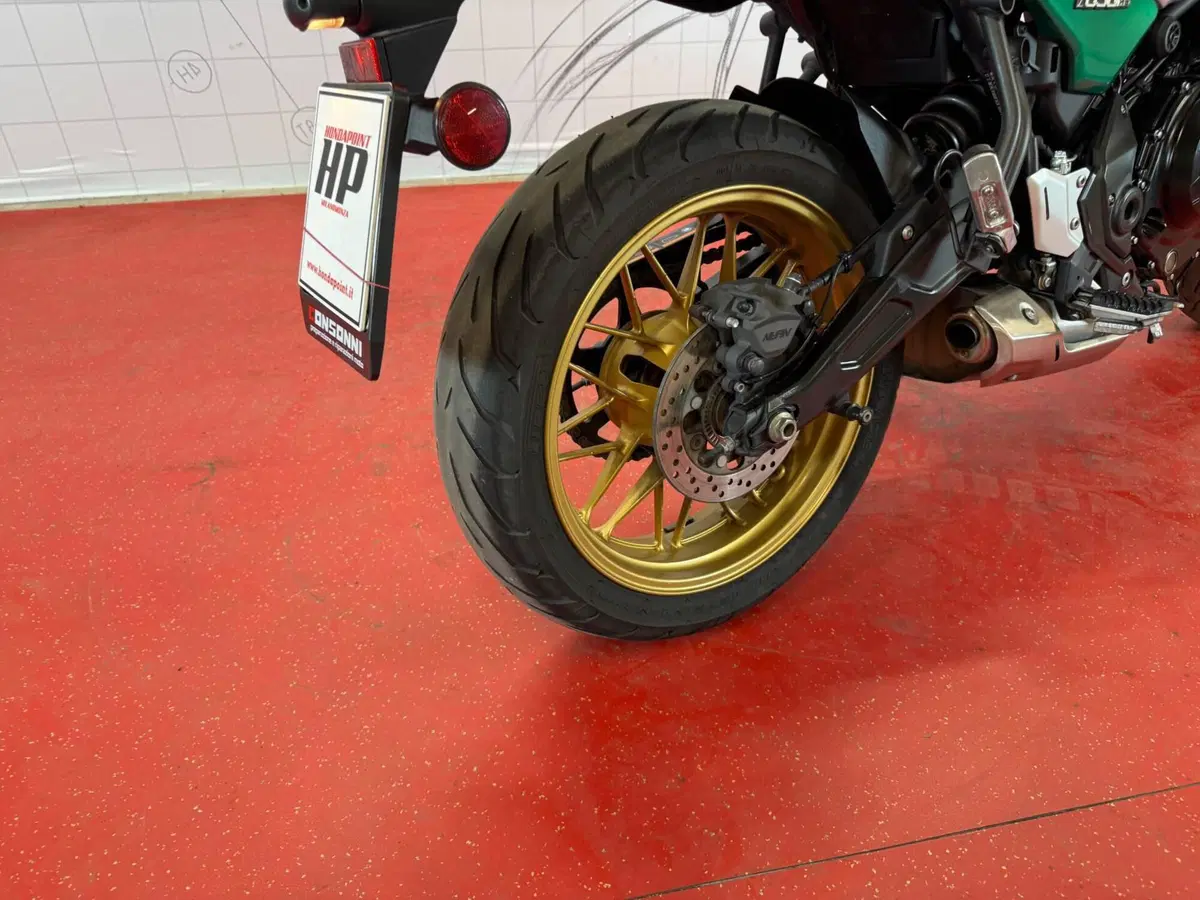Kawasaki Z 650 RS (2022 - 24) (10)
