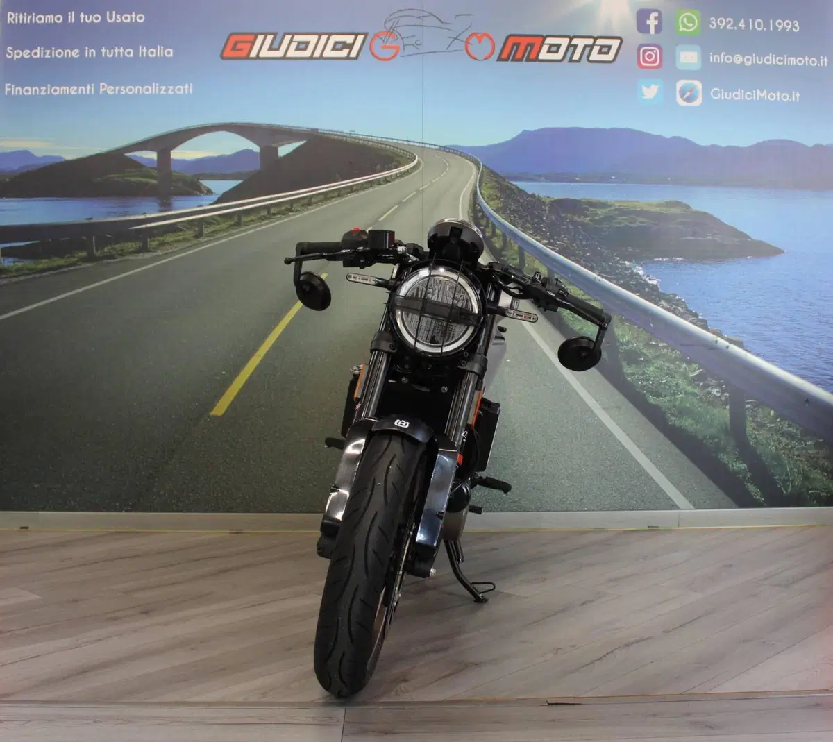 Husqvarna Vitpilen 401 (2021 - 23) (2)