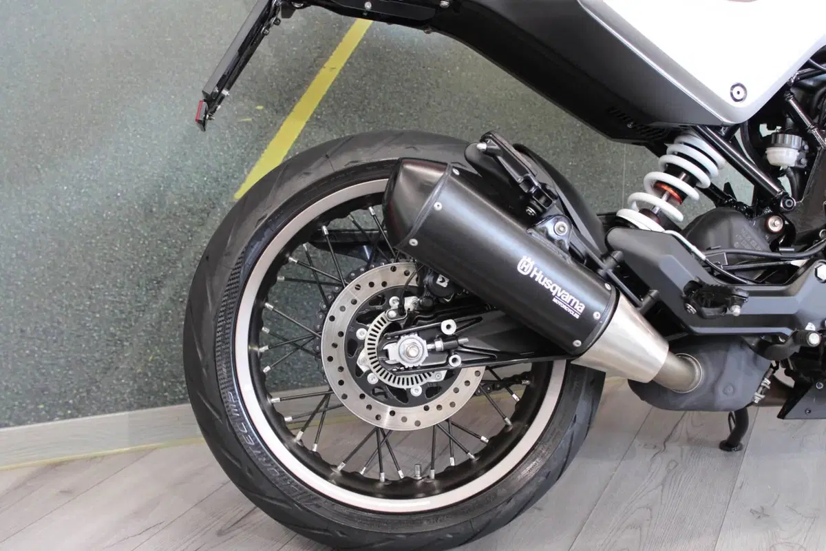 Husqvarna Vitpilen 401 (2021 - 23) (15)